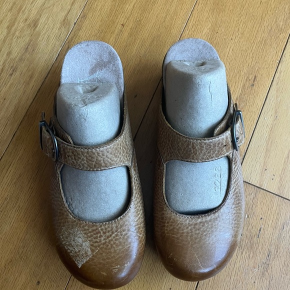 dansko martina honey